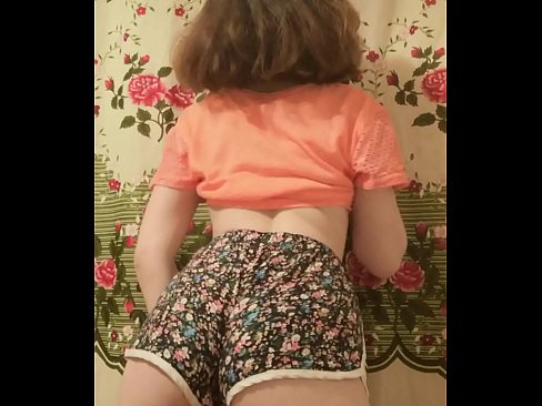 ❤️ Seksikas noor beib strippib oma pükse kaamera ees ära ❤️ Kvaliteetne porno at us