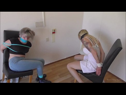 ❤️ Sõltuvuses / seotud ja suukorvistatud / neiu hädas ❤️ Kvaliteetne porno at us