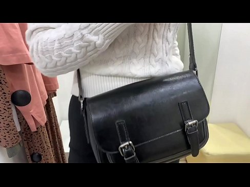 ❤️ Noore ämma FeralBerry avalik masturbeerimine dildoga riietusruumis ❤️ Kvaliteetne porno at us